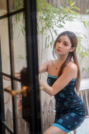 血色彼岸花的盛开